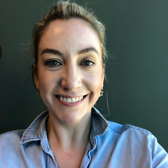 Meet your Posher, Emily - Picture 1 of 1